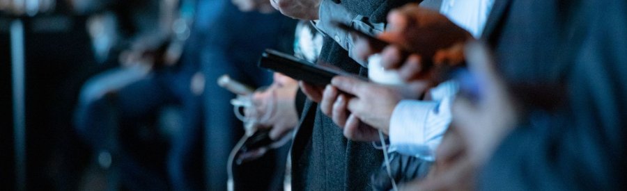 Colapsul Mass-Mediei